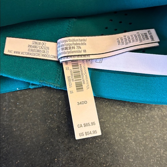 NWT Victoria's Secret High Support green Sports Bra 34DD - Picture 2 of 3